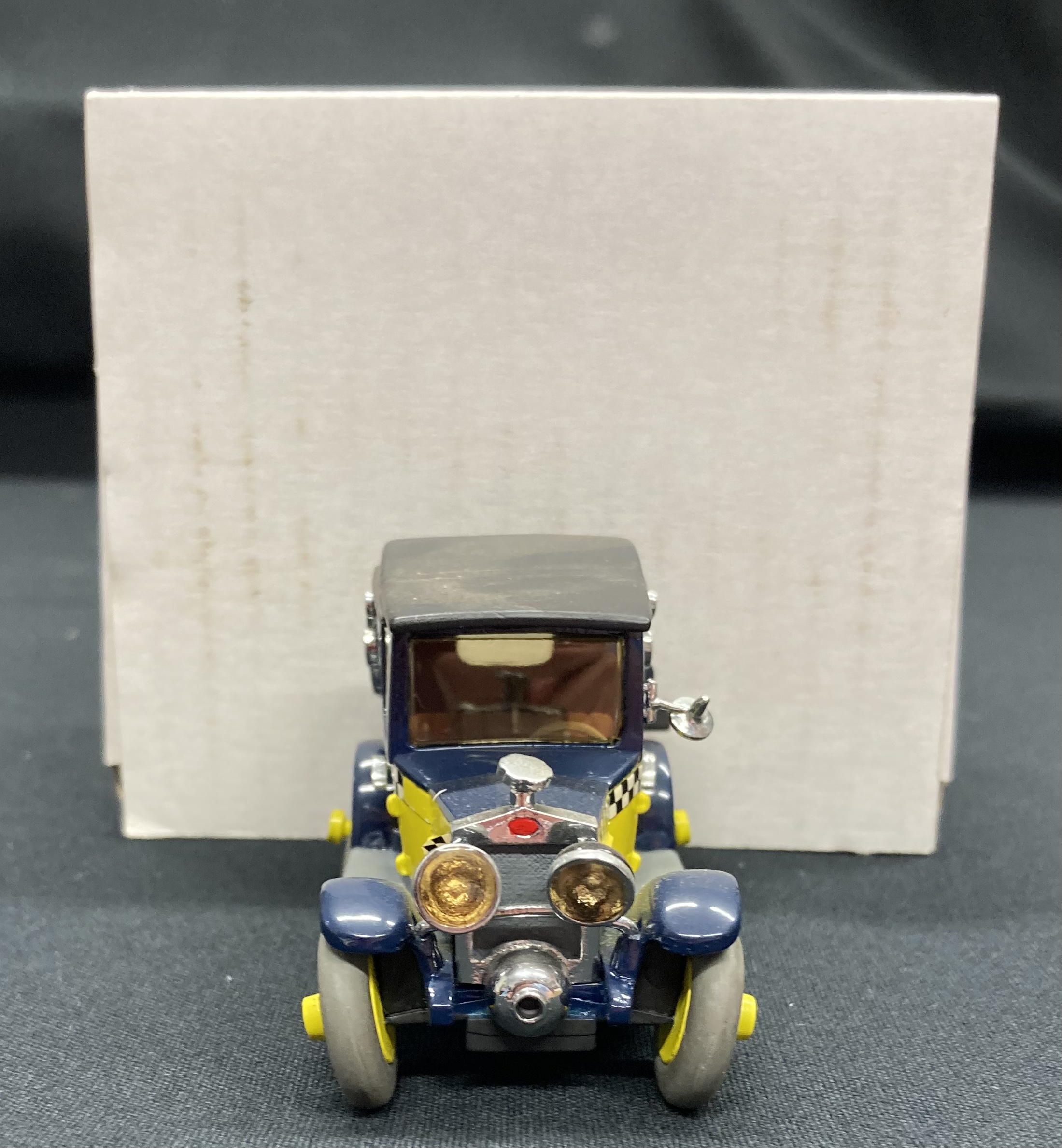 Idem - Franquin - Voiture de Gaston - 1:43e - Amazonie BD