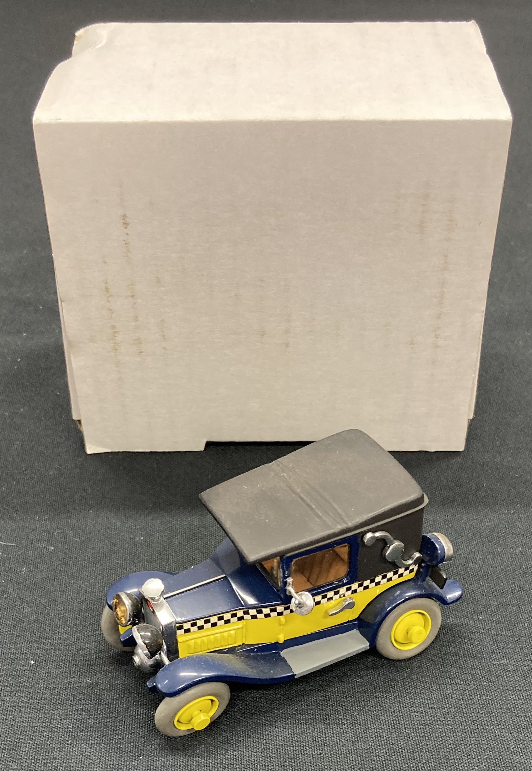 Idem - Franquin - Voiture de Gaston - 1:43e - Amazonie BD